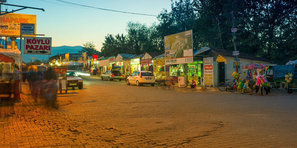 akyazinin-merkezine-yakin-gezilecek-yerler-1