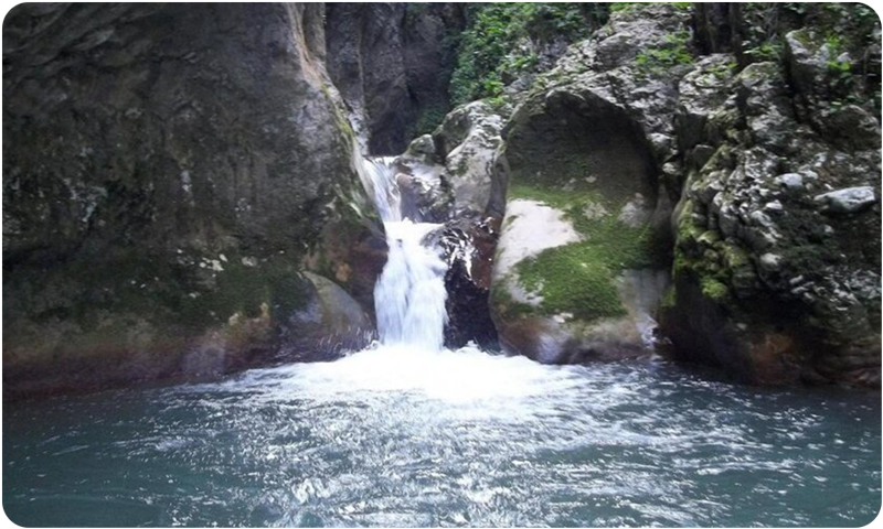 akyazinin-merkezine-yakin-gezilecek-yerler-follik